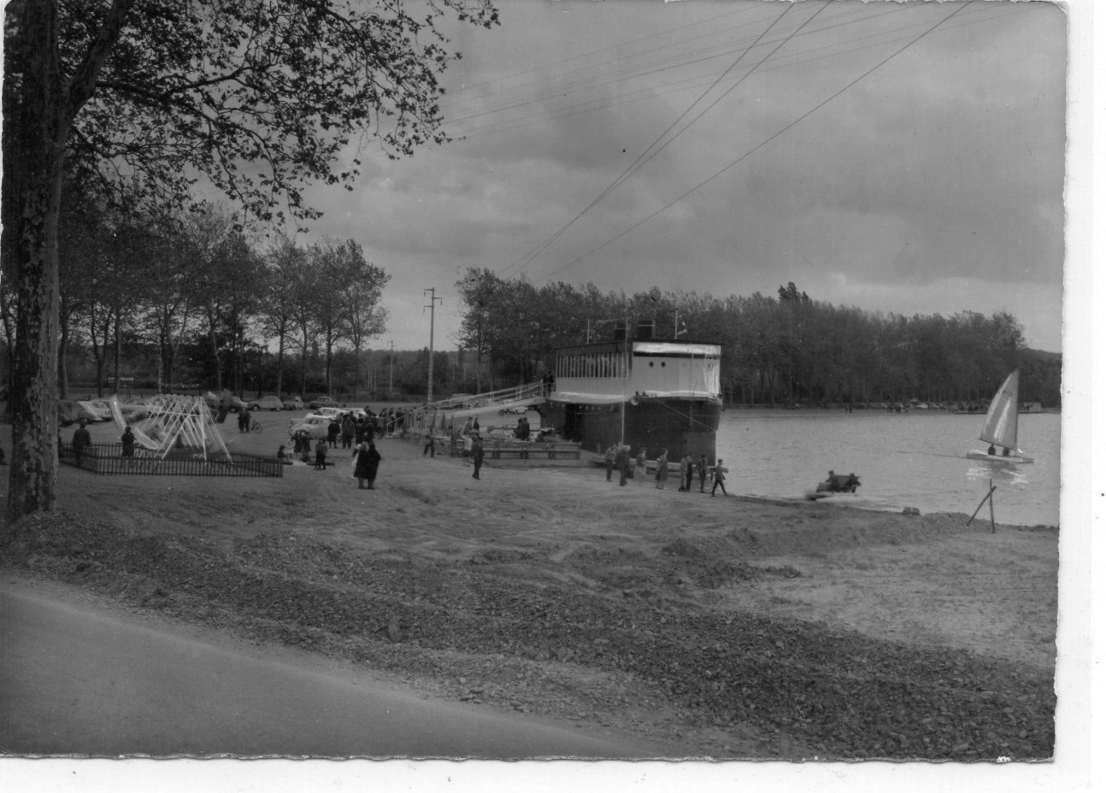 carte poste peniche 1960.JPG