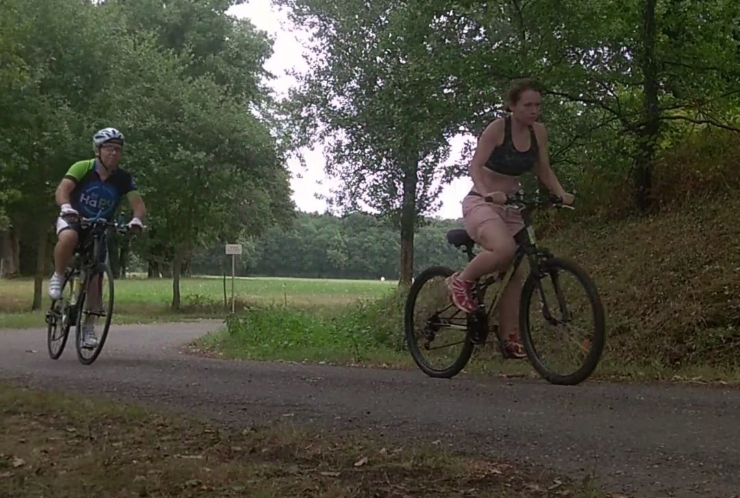 Thierry et anna le 25 8 2018 a cote du lavoir.jpg