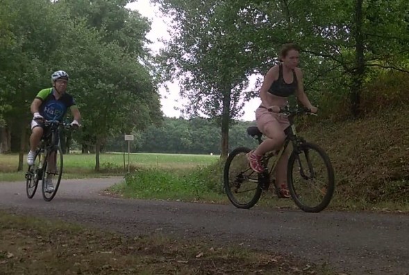 Thierry et anna le 25 8 2018 a cote du lavoir.jpg